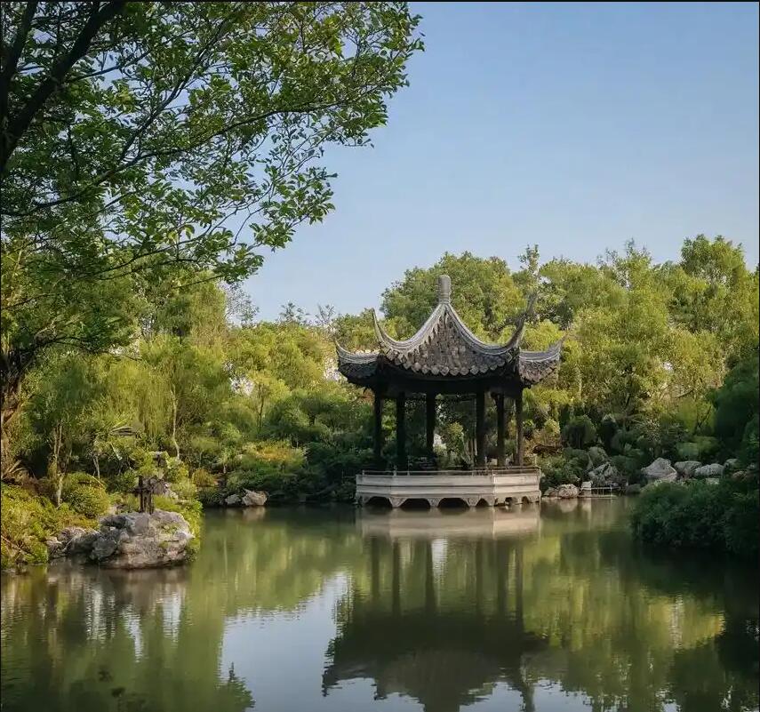 扬州邗江雨寒服装业有限公司